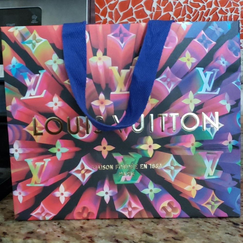 New Louis Vuitton shopping bag